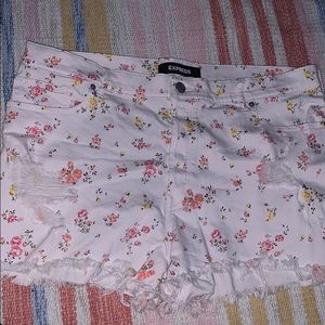 Express pink floral shorts